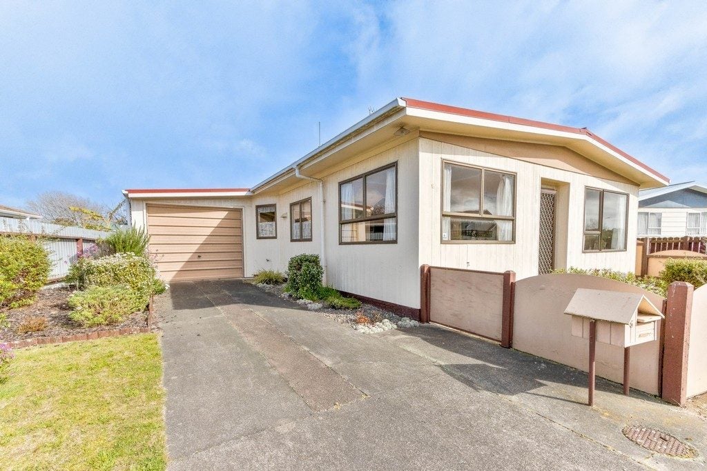 5 Stafford Street, Springvale, Whanganui - Carousel 1
