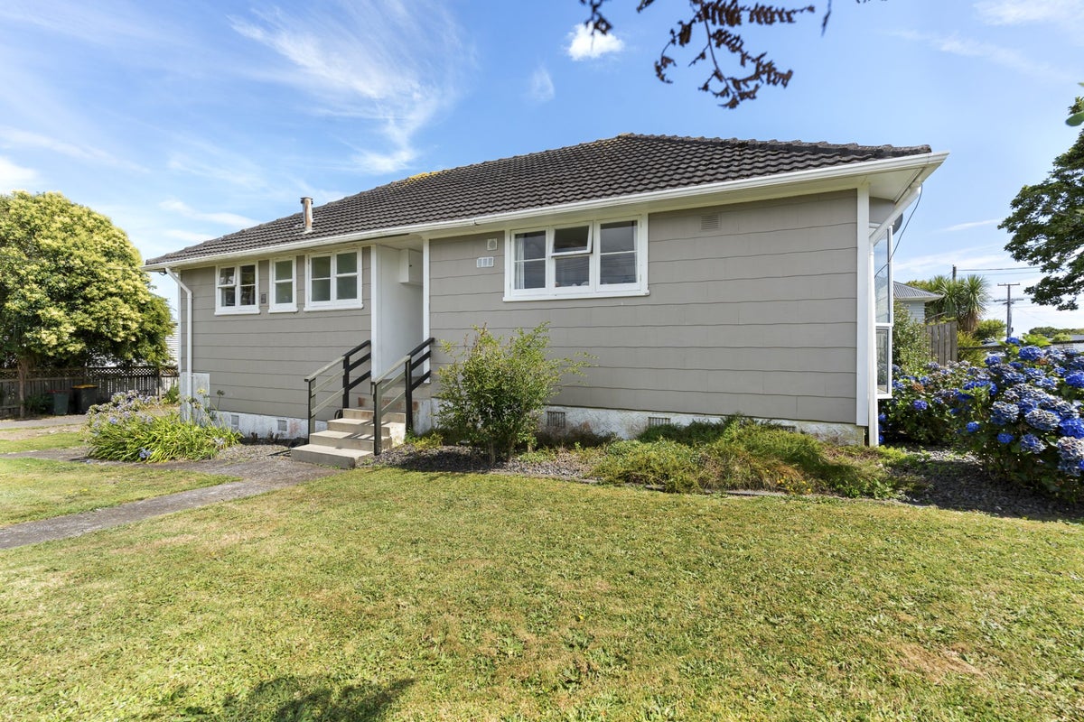 43 Woodleigh Street, Frankleigh Park, New Plymouth - Carousel 2