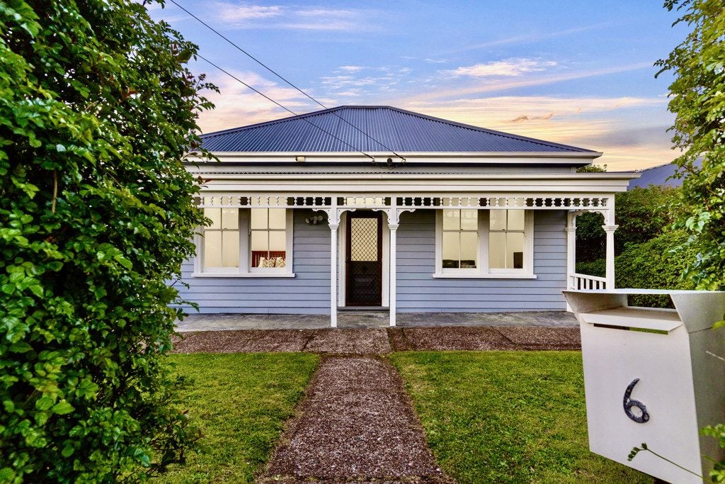 6 Halesowen Avenue, Sandringham, Auckland - Carousel 2
