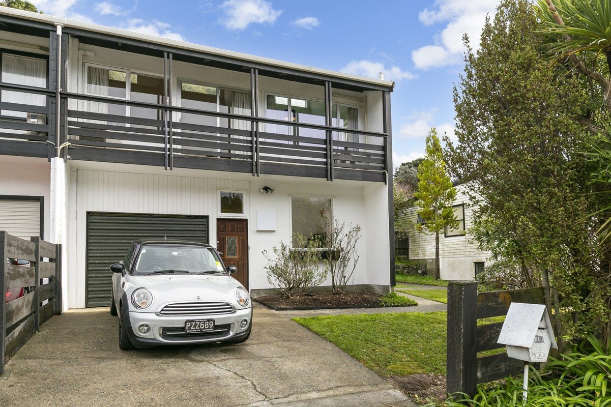 107A Churton Dr, Churton Park, Wellington - Carousel 1