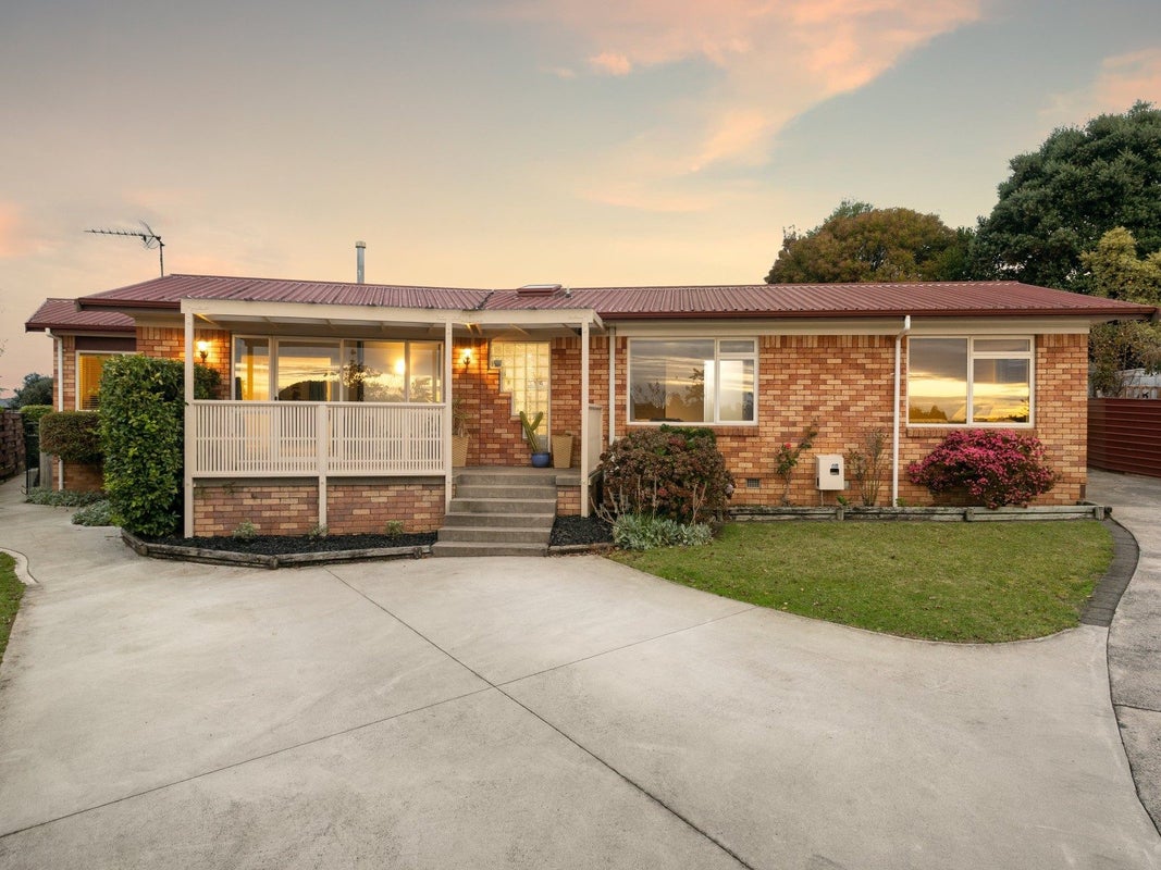 8 Magenta Place, Dinsdale, Hamilton - Carousel 1