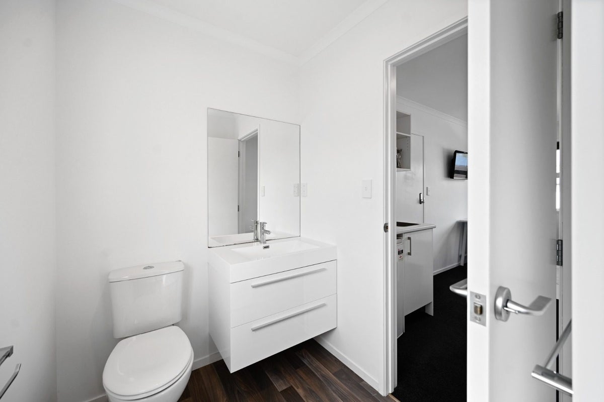 3/16 Hogan Street, Hamilton East, Hamilton - Carousel 12