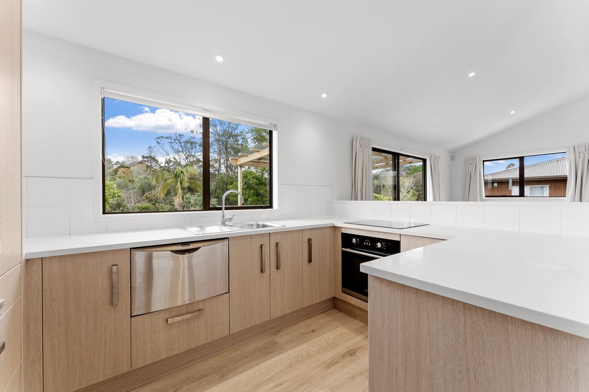 52A D'Oyly Drive, Stanmore Bay, Whangaparaoa - Carousel 2