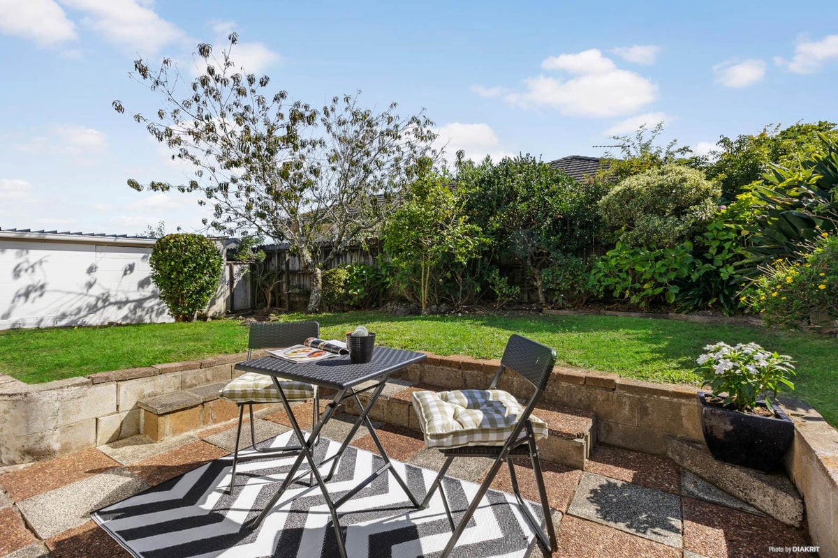 17A Abercrombie Street, Howick, Auckland - Carousel 1
