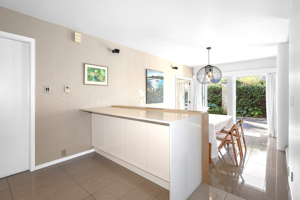1/127 Fendalton Road, Fendalton, Christchurch City, Canterbury - Carousel 2