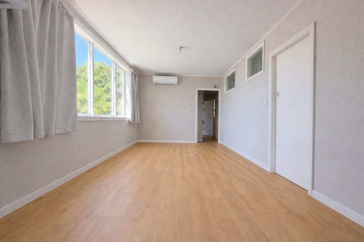 63 Reuben Avenue, Brooklyn, Wellington - Carousel 2