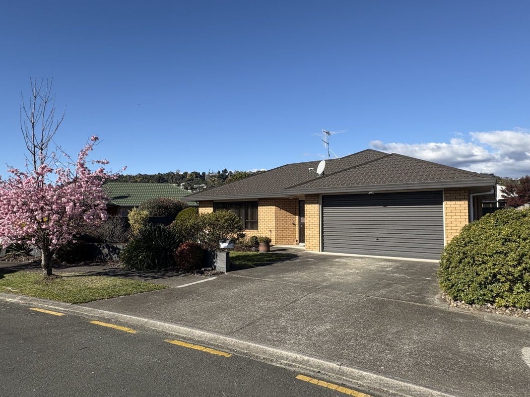 4 Musgrave Crescent, Tahunanui, Nelson - Carousel 1