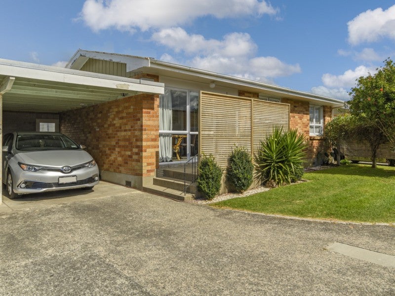 2/128 Sixteenth Avenue, Tauranga South, Tauranga - Carousel 1