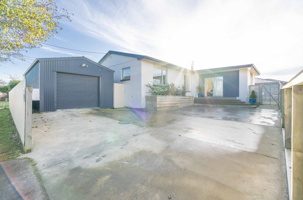 68 Weka Street, Waikiwi, Invercargill - Carousel 1