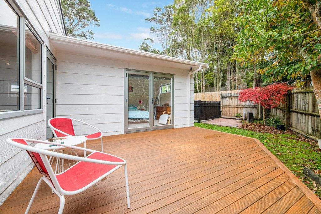 1/22 Wirihana Road, Titirangi, Auckland - Carousel 2