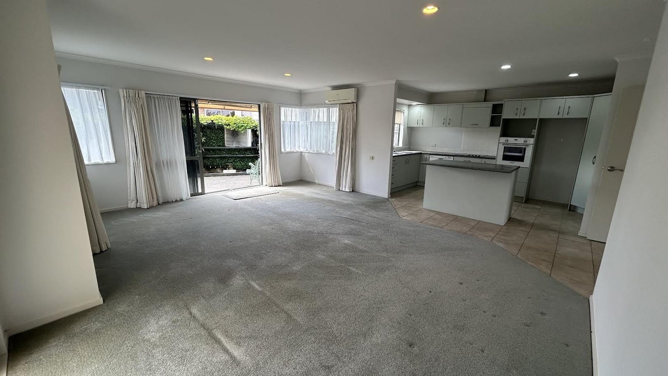 3 Baird Street, Howick, Auckland - Carousel 2