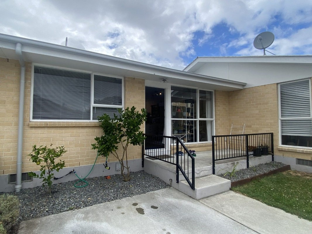 2/12 North Avon Road, Richmond, Christchurch - Carousel 1