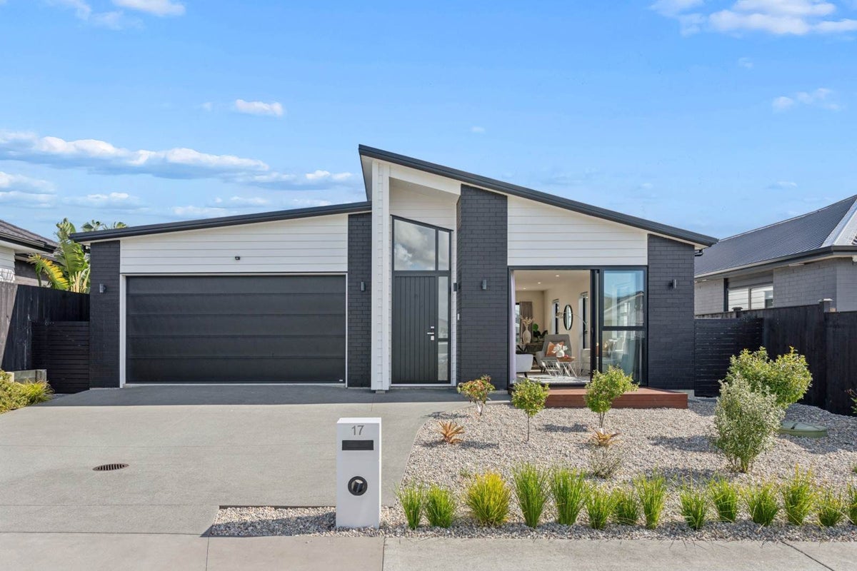 17 Babina Avenue, Kumeu - Carousel 1