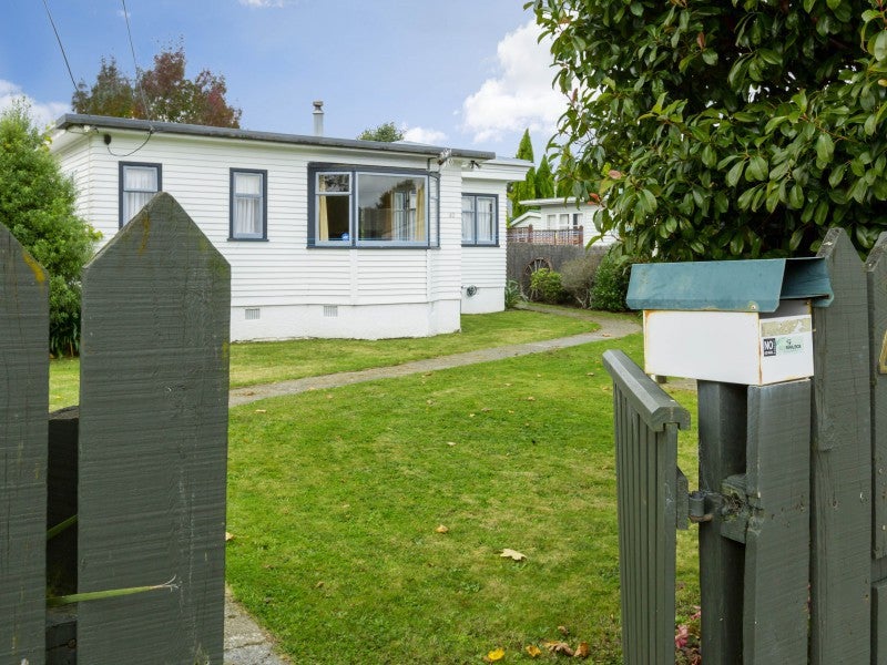 40 Merton Street, Trentham, Upper Hutt - Carousel 2