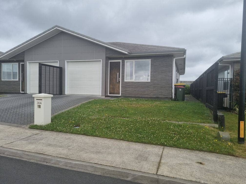 30A Yanicks Crescent, Fitzroy, Hamilton - Carousel 1