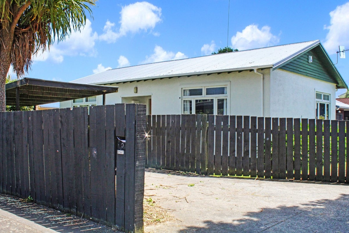 197 College Street, West End, Palmerston North - Carousel 1