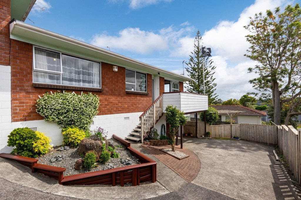 2/24 Bayview Road, Bayview, Auckland - Carousel 1