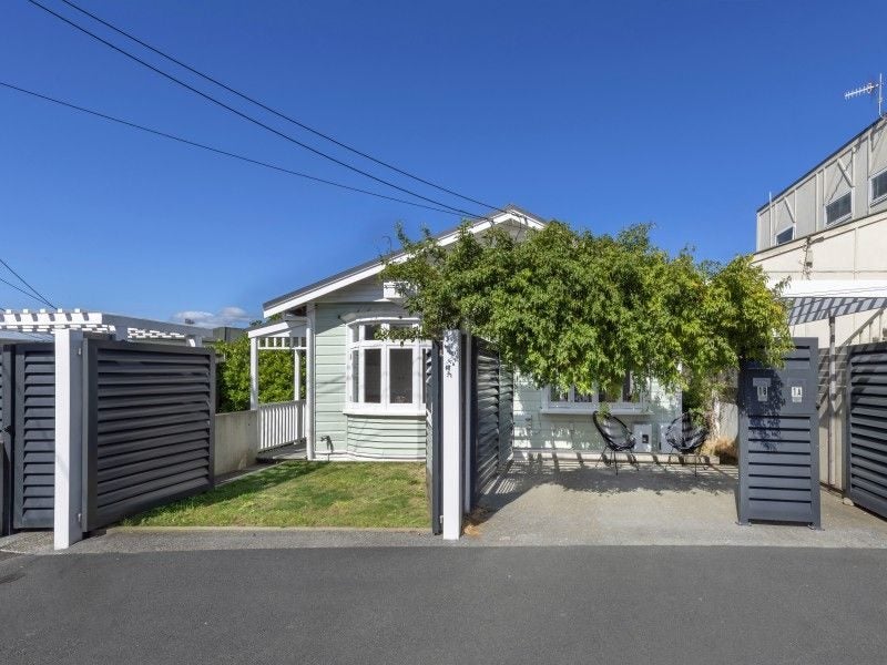 1 Overtoun Terrace, Hataitai, Wellington - Carousel 7