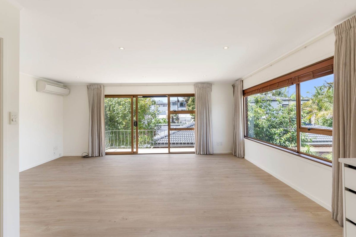 4/34 Atkin Avenue, Mission Bay, Auckland - Carousel 1