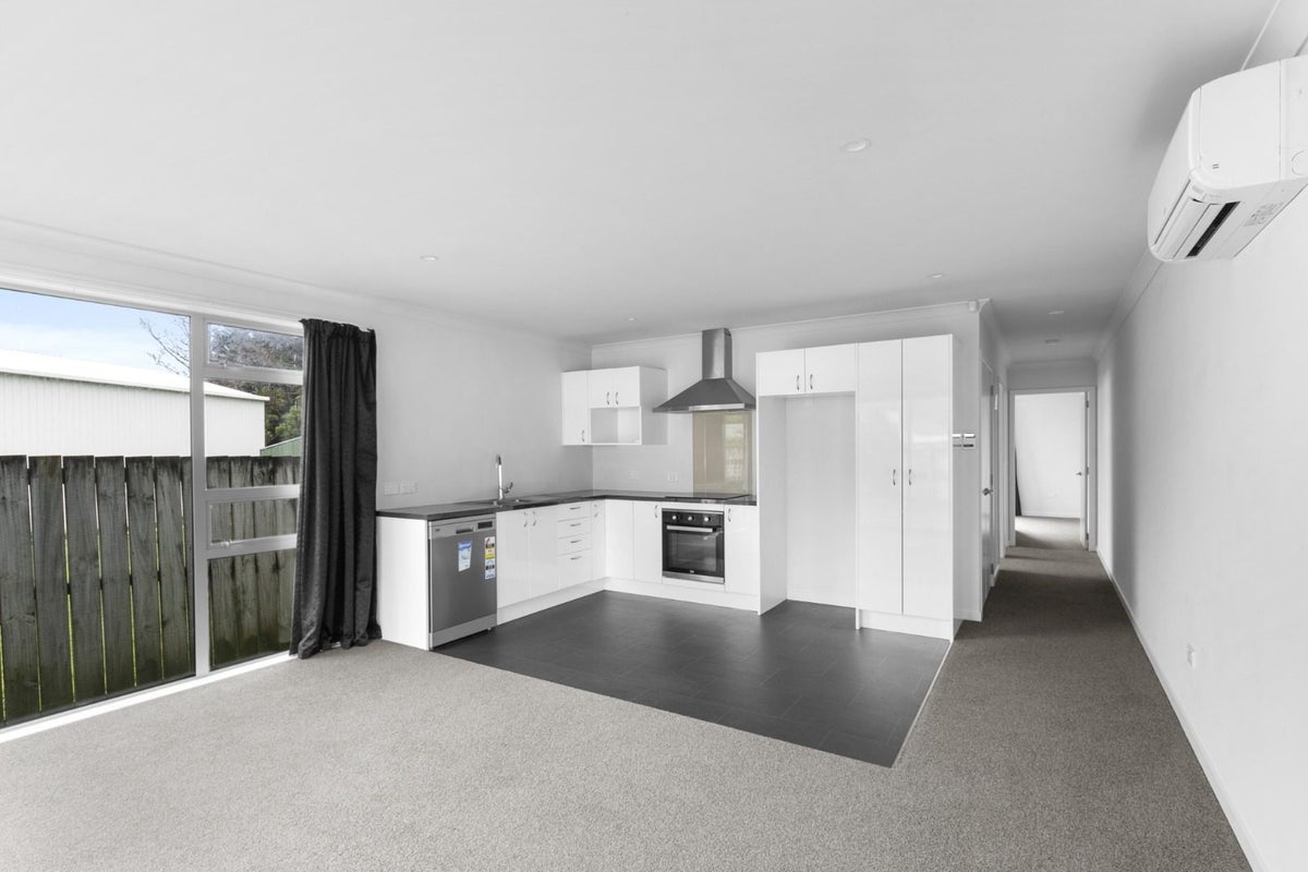 2/1 Hair Street, Wainuiomata, Lower Hutt - Carousel 2