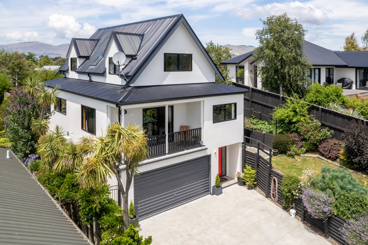 2/224 England Street, Linwood, Christchurch - Carousel 1