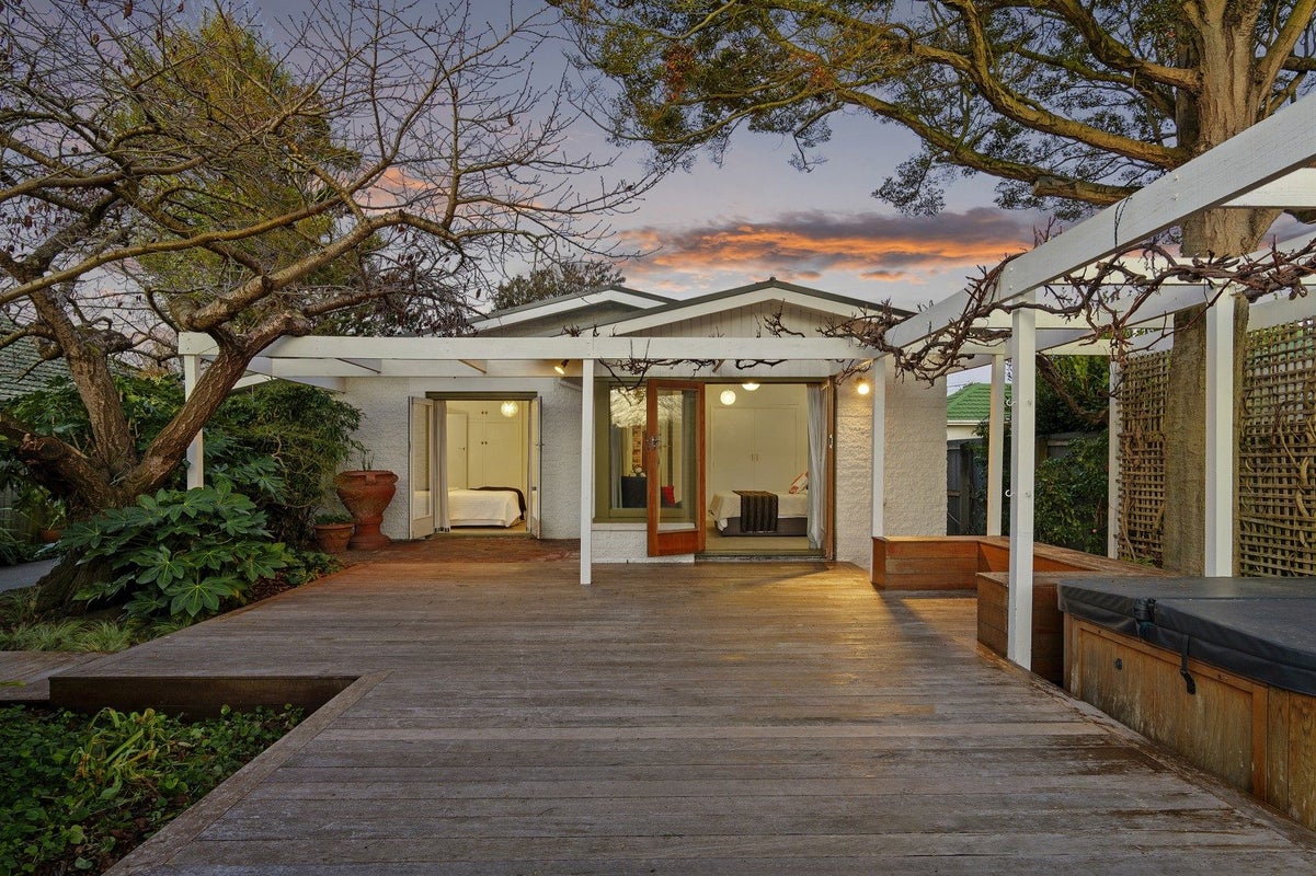 3 Shaftesbury Street, Avonhead, Christchurch - Carousel 2