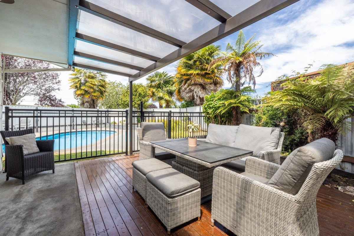 5 Cormack Place, Greenmeadows, Napier - Carousel 1