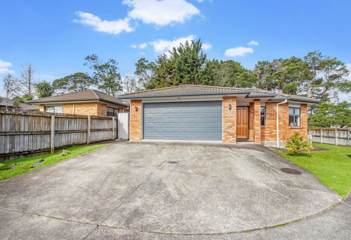 45F Brandon Road, Glen Eden, Auckland - Carousel 1