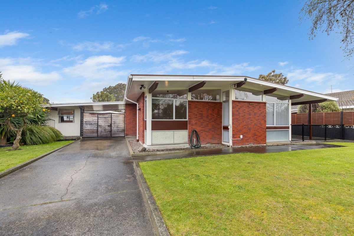 96 Long Melford Road, Awapuni, Palmerston North - Carousel 1