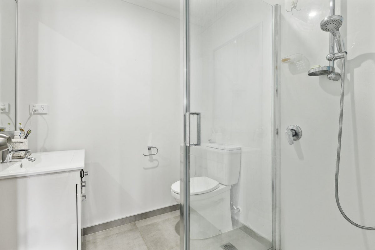 25 Whareatua Avenue, Takanini, Auckland - Carousel 17