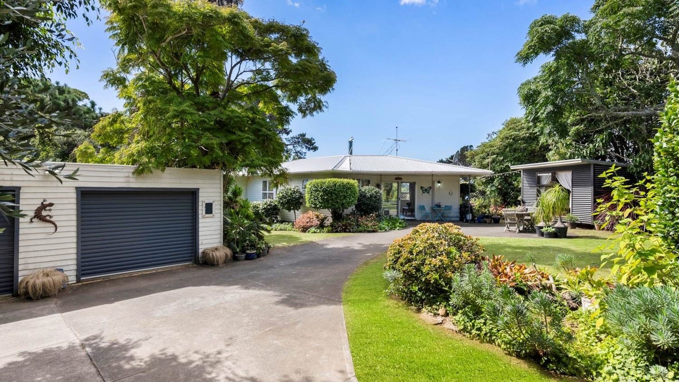 356 Shelly Beach Road, Helensville - Carousel 1