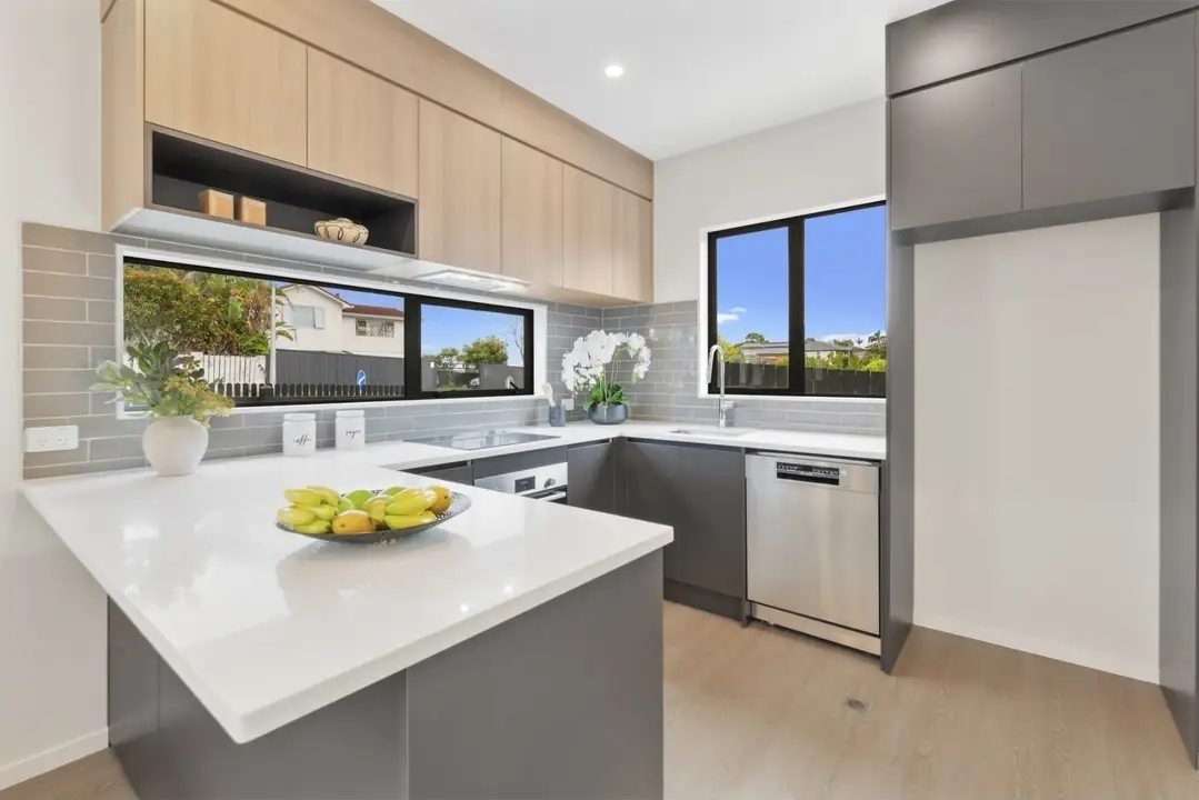 73 Highland Park Drive, Botany Downs, Auckland - Carousel 1