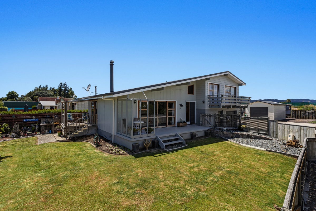 149 College Road, Edgecumbe, Edgecumbe - Carousel 2