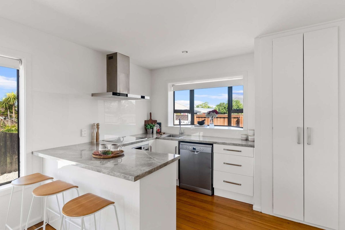 1 Monowai Crescent, North New Brighton, Christchurch - Carousel 2