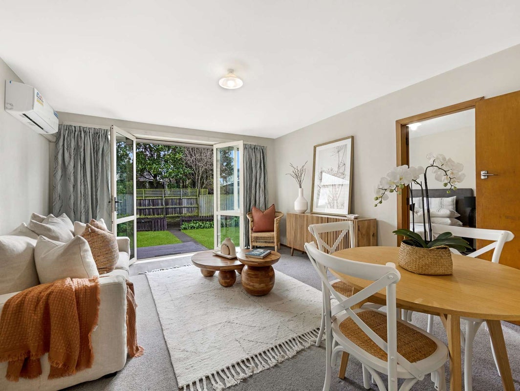 2/43 Whitmore Street, Edgeware, Christchurch - Carousel 2