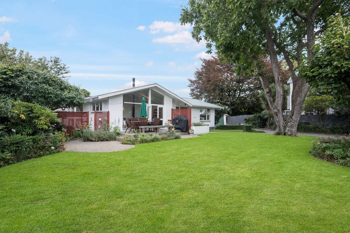 302A Greers Road, Bishopdale, Christchurch - Carousel 1