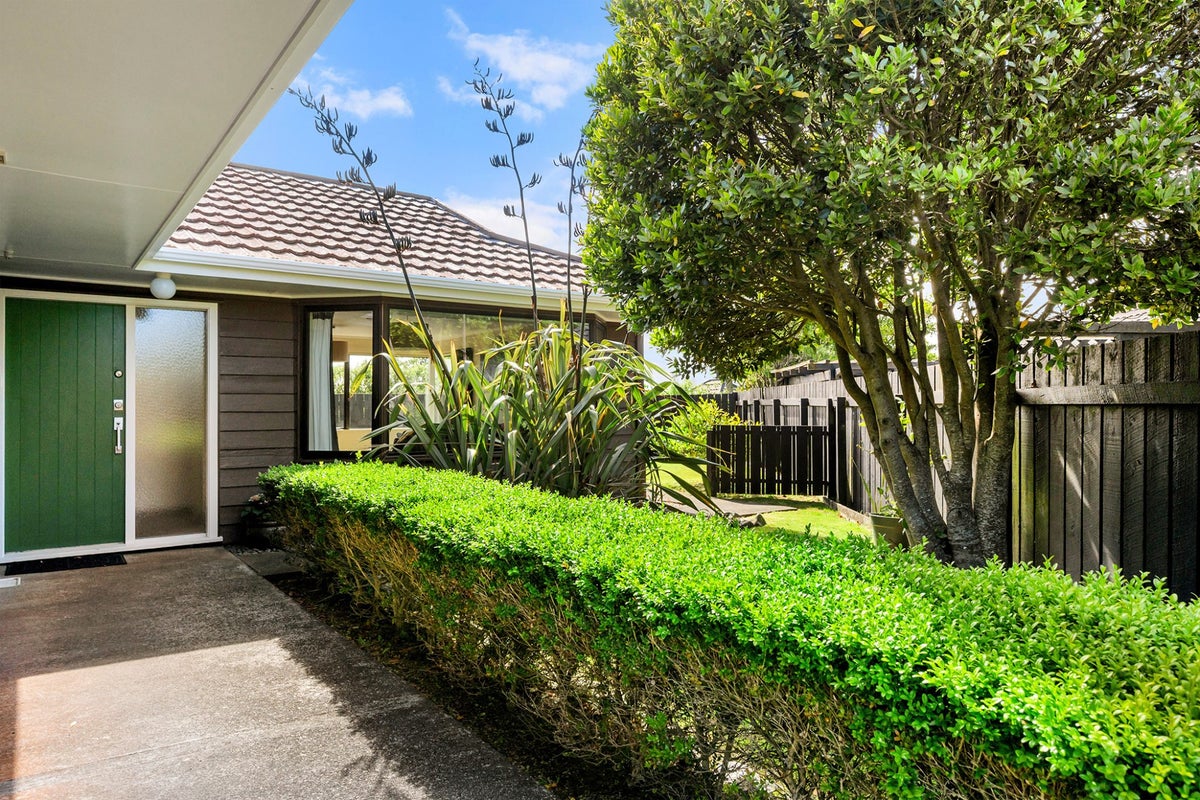 75 Rangoon Street, Khandallah, Wellington - Carousel 2