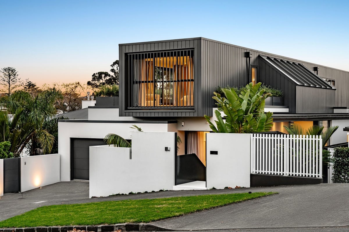 36 Dell Avenue, Remuera, Auckland - Carousel 2