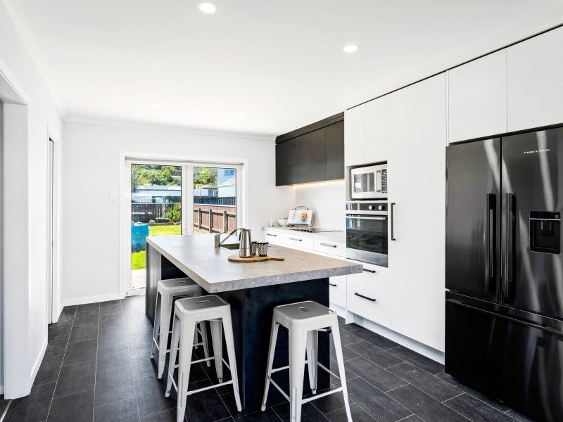 126 Wise Street, Wainuiomata, Lower Hutt - Carousel 2