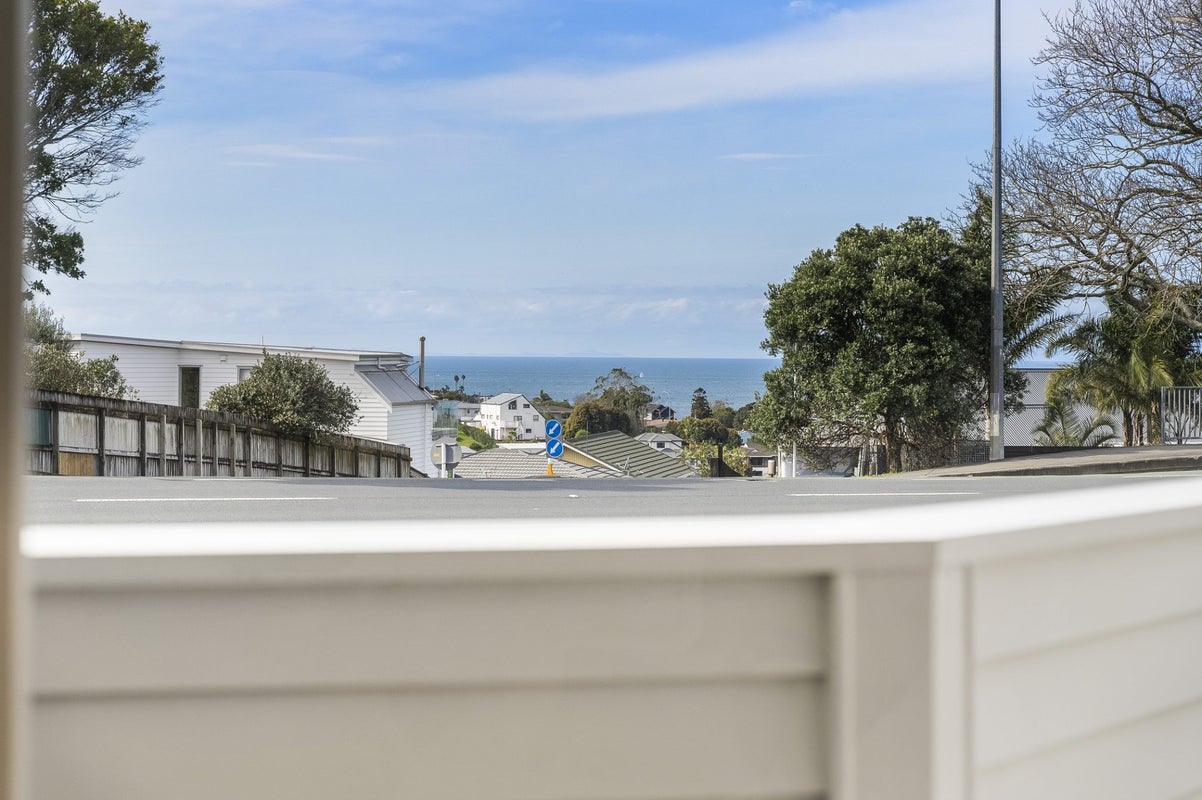 1/556 East Coast Road, Windsor Park, Auckland - Carousel 15
