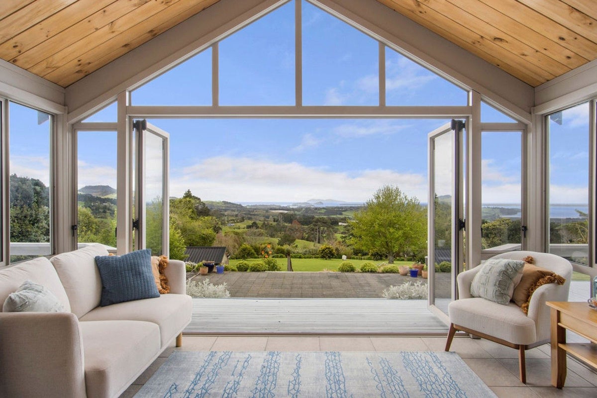 320 Lindemann Road, Tahawai, Katikati - Carousel 2
