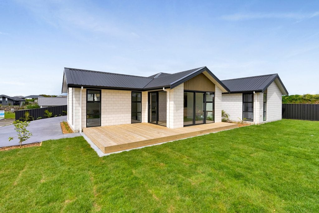 11A James Drive, Bell Block, New Plymouth - Carousel 1