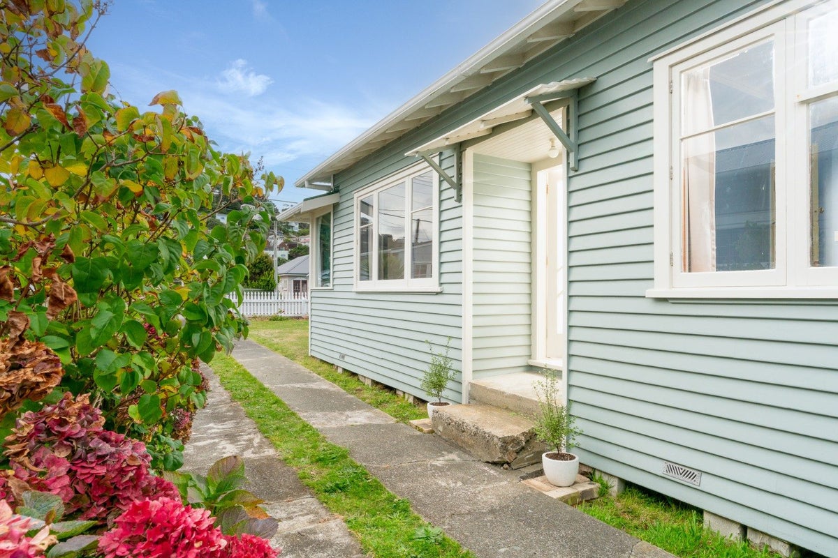 25 Argentine Avenue, Miramar, Wellington - Carousel 2