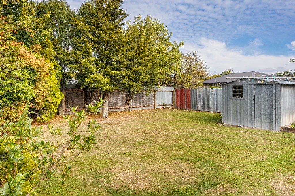 7 Sinclair Avenue, Highbury, Palmerston North - Carousel 18