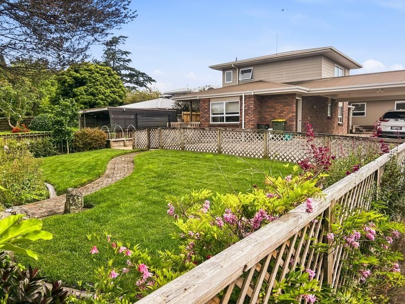 11 MacDonald Road, Glenview, Hamilton - Carousel 13