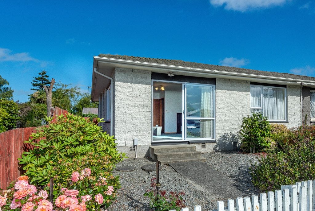 1/138 Wainoni Road, Avondale, Christchurch - Carousel 2
