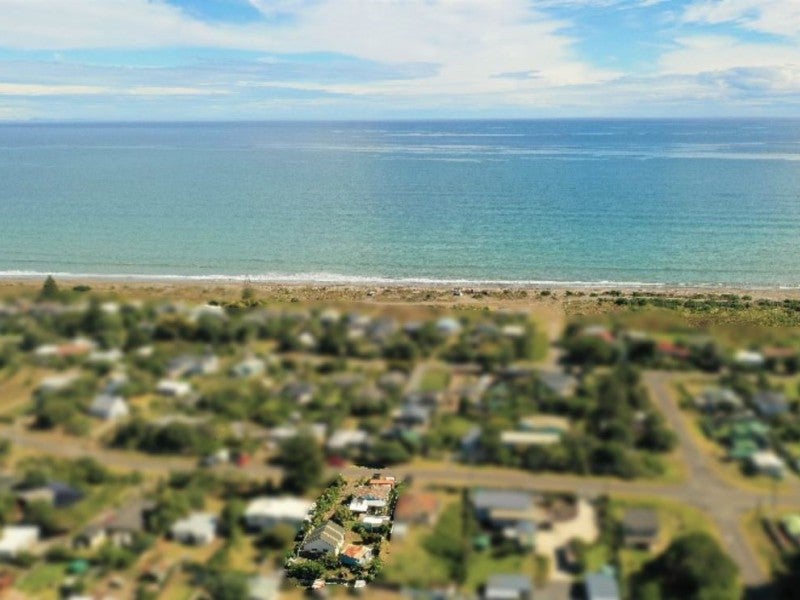 32 Dixie Street, Te Horo Beach - Carousel 2