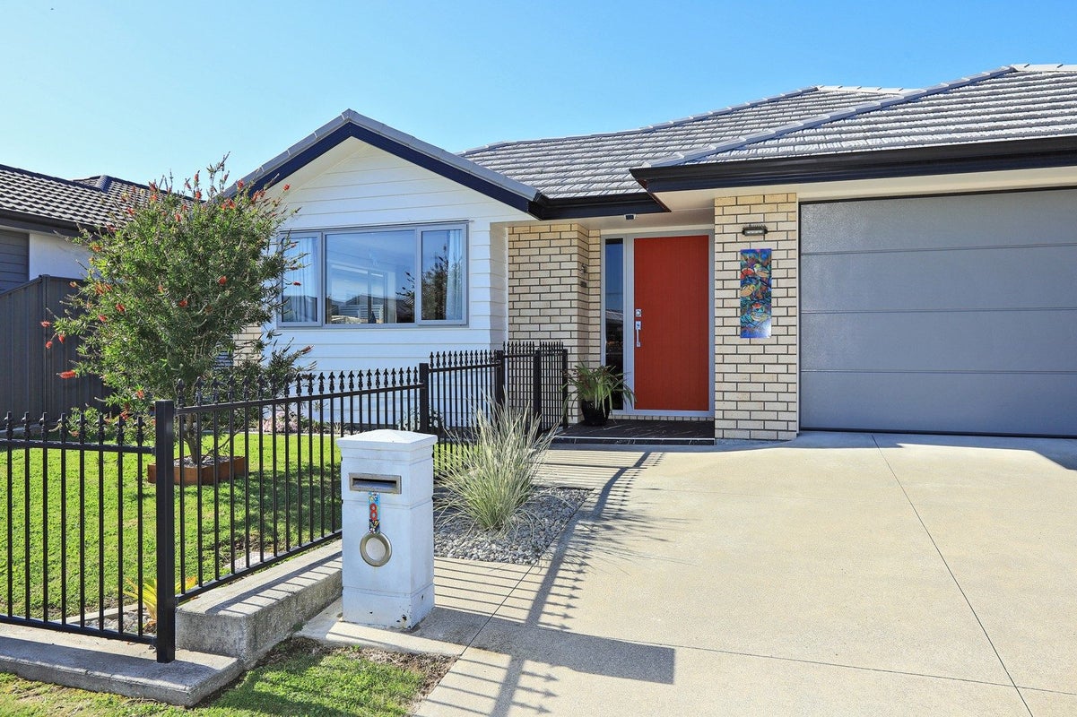 8 Manganui Place, Te Awa, Napier - Carousel 20