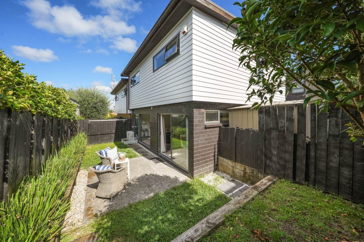 9E Athens Road, Onehunga, Auckland - Carousel 2