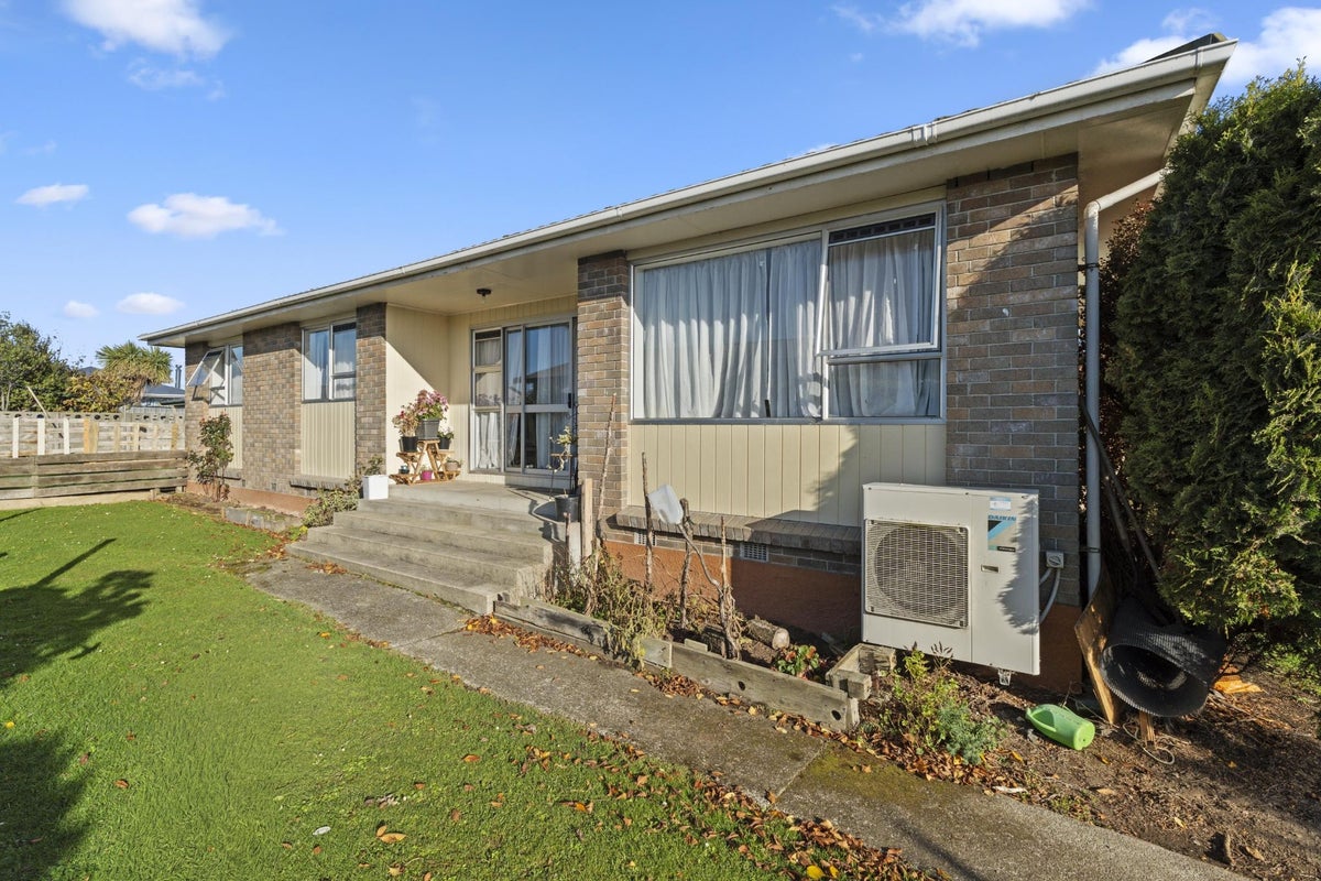 65 Kilmarnock Avenue, Strathern, Invercargill - Carousel 1